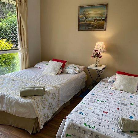 Theme Parks Amituofo Homestay غولد كوست المظهر الخارجي الصورة