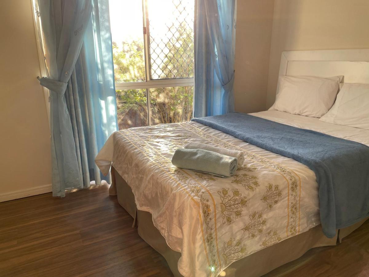 Theme Parks Amituofo Homestay غولد كوست المظهر الخارجي الصورة