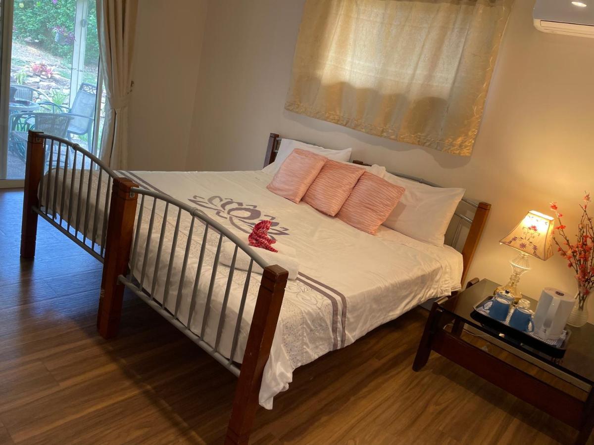 Theme Parks Amituofo Homestay غولد كوست المظهر الخارجي الصورة